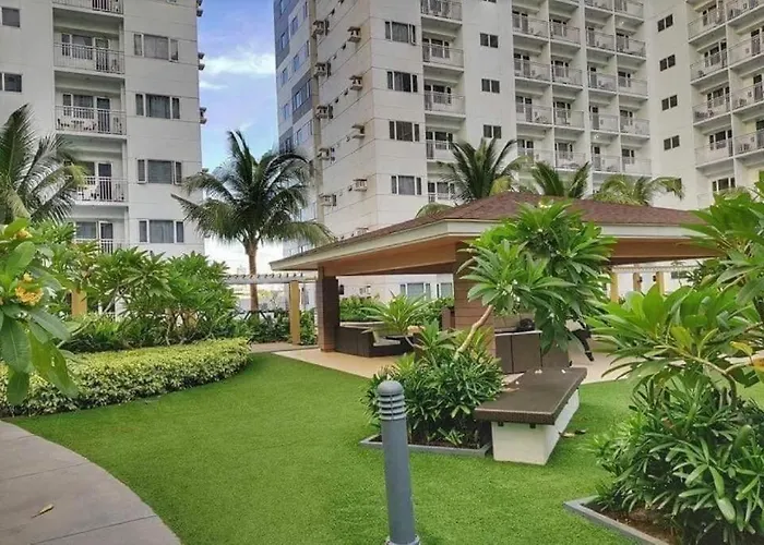 Shore D8 Near Airport & Shortwalk To Mall Of